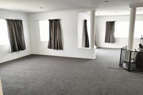 Photo of property in 31a Heretaunga Square, Silverstream, Upper Hutt, 5019