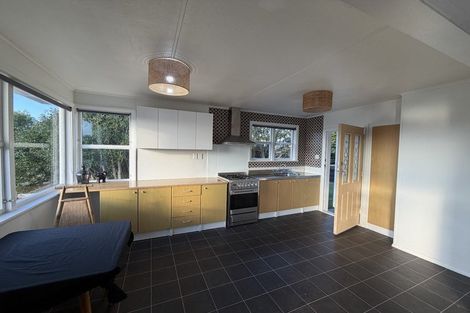Photo of property in 44 Discovery Place, Marfell, New Plymouth, 4310