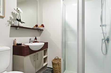 Photo of property in Atrium Towers, 2b/154 The Terrace, Wellington Central, Wellington, 6011