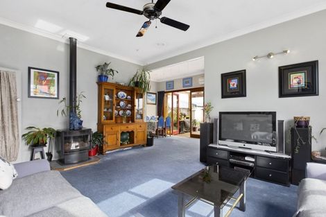 Photo of property in 24 Hargest Crescent, Saint Kilda, Dunedin, 9012