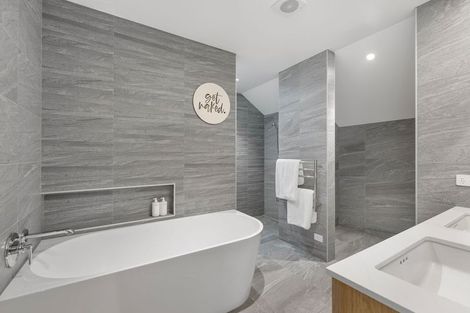 Photo of property in 27 Idris Road, Fendalton, Christchurch, 8052