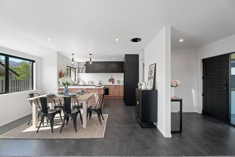 Photo of property in 9 Pisa Moorings Road, Mount Pisa, Cromwell, 9383