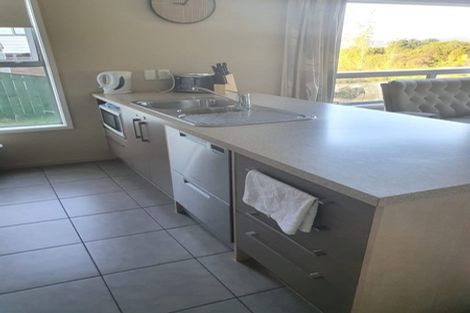 Photo of property in 88a Kirton Drive, Riverstone Terraces, Upper Hutt, 5018