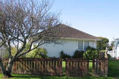 Photo of property in 12 Crown Crescent, Otara, Auckland, 2023