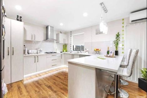 Photo of property in 47a Gloucester Road, Manurewa, Auckland, 2102