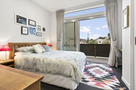 Photo of property in 1/24 Tamar Street, Island Bay, Wellington, 6023