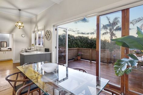 Photo of property in 1/66 Verran Road, Birkdale, Auckland, 0626