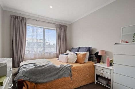 Photo of property in 9 Tapu Road, Huapai, Kumeu, 0810