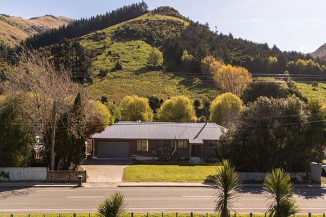 Photo of property in 4217 Christchurch Akaroa Road, Little River, 7591