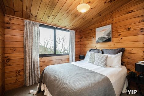 Photo of property in 60 Nalanda Crescent, Broadmeadows, Wellington, 6035