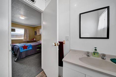 Photo of property in 57 Murray Avenue, Hawera, 4610