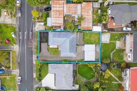 Photo of property in 19 Lawrence Crescent, Hillpark, Auckland, 2102