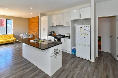 Photo of property in 1 Te Aparangi Road, Papakura, 2110