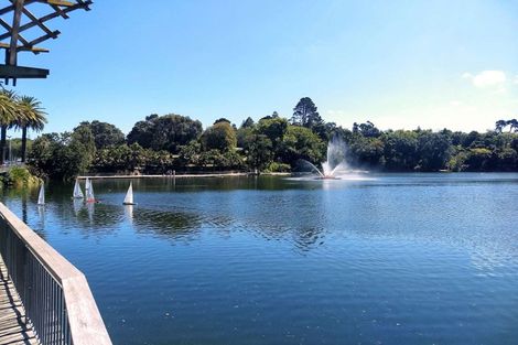 Photo of property in 55 Great North Road, Saint Johns Hill, Whanganui, 4501