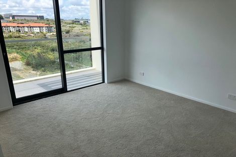 Photo of property in Apollo Apartments, 201/46 Rosedale Road, Rosedale, Auckland, 0632