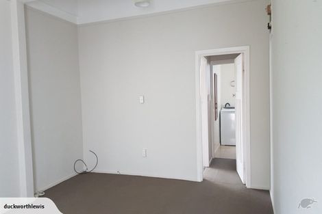 Photo of property in 11 Lawrence Street, Newtown, Wellington, 6021