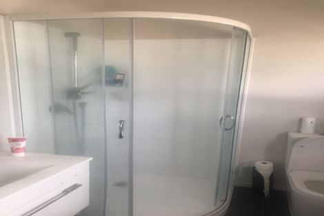 Photo of property in 102 Mangorei Road, Merrilands, New Plymouth, 4312