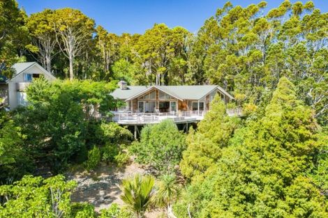 Photo of property in 467 Heatley Road, Whakapirau, Maungaturoto, 0583