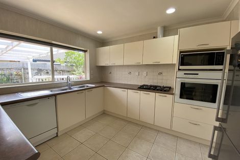 Photo of property in 8 Corfield Way, Burswood, Auckland, 2013