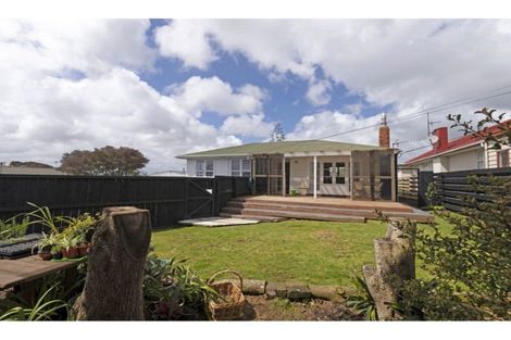 Photo of property in 76 Forest Hill Road, Henderson, Auckland, 0612