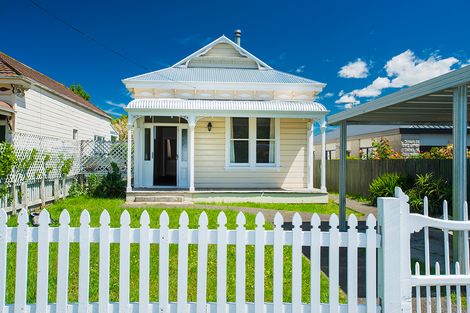 Photo of property in 100 Ormond Road, Whataupoko, Gisborne, 4010