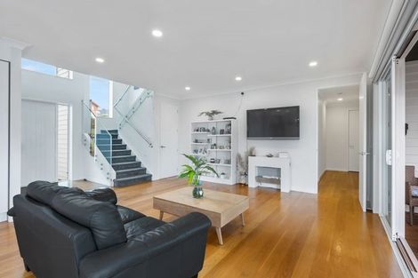 Photo of property in 2 Arriere Lane, Silverdale, 0932