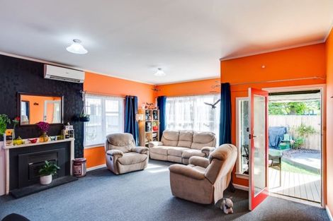 Photo of property in 105 Barden Street, Mayfair, Hastings, 4122