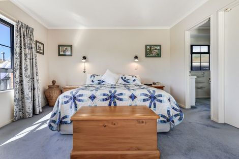 Photo of property in 10 Guildford Place, Rototuna North, Hamilton, 3210