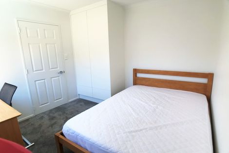 Photo of property in 2/198 Archers Road, Glenfield, Auckland, 0629