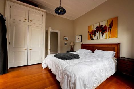 Photo of property in 25 Shoal Bay Road, Devonport, Auckland, 0624