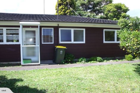 Photo of property in 2/39 Buckingham Crescent, Manukau, Auckland, 2025