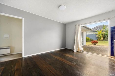 Photo of property in 18 Roysfield Lane, Sunnyhills, Auckland, 2010