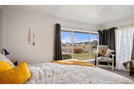 Photo of property in 60 Bournemouth Crescent, Aranui, Christchurch, 8061