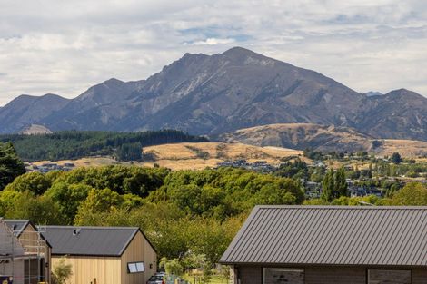 Photo of property in 6 Glenbrook Lane, Wanaka, 9305