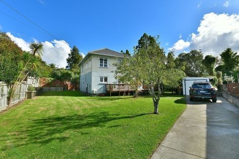 Photo of property in 11 Westbourne Road, Murrays Bay, Auckland, 0630