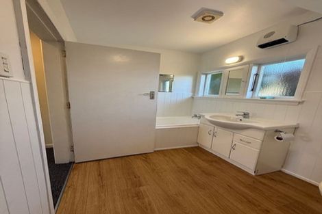 Photo of property in 122 Hoon Hay Road, Hoon Hay, Christchurch, 8025