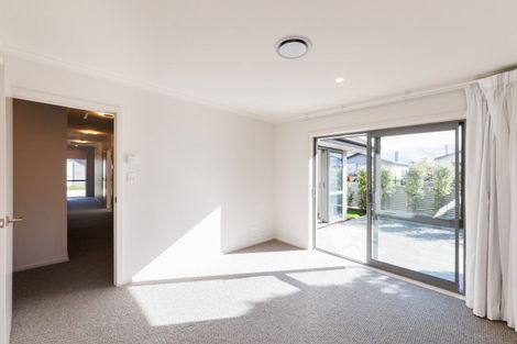 Photo of property in 14b Knowles Street, Terrace End, Palmerston North, 4410