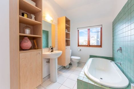 Photo of property in 27 Wroxton Terrace, Merivale, Christchurch, 8014