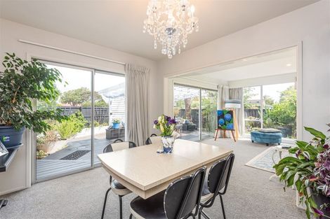 Photo of property in 6 Chilton Drive, Mairehau, Christchurch, 8052