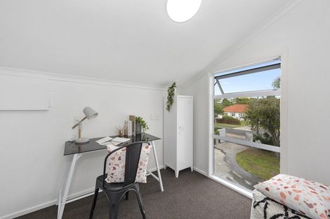 Photo of property in 60 Banbury Crescent, Fairfield, Hamilton, 3214