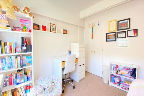 Photo of property in 1/29 Rangitoto Terrace, Milford, Auckland, 0620