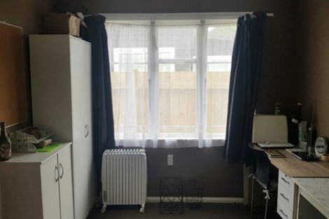 Photo of property in 4 Alton Place, Hokowhitu, Palmerston North, 4410