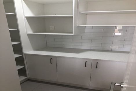 Photo of property in 9 Davey Crescent, Orewa, 0931