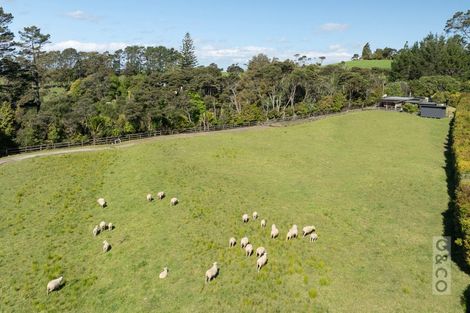 Photo of property in 35a Fork Road, Kumeu, 0891