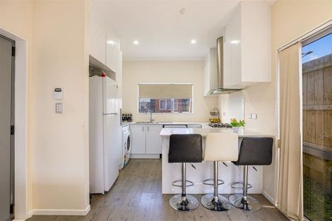 Photo of property in 49a Senator Drive, Manurewa, Auckland, 2105