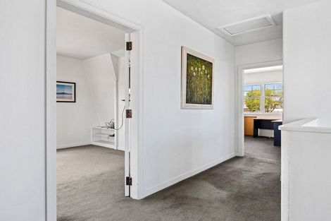 Photo of property in 332 Blenheim Road, Upper Riccarton, Christchurch, 8041