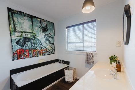 Photo of property in 7 Livet Place, Papakowhai, Porirua, 5024