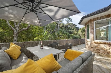 Photo of property in 16 Kunzea Place, Greenhithe, Auckland, 0632