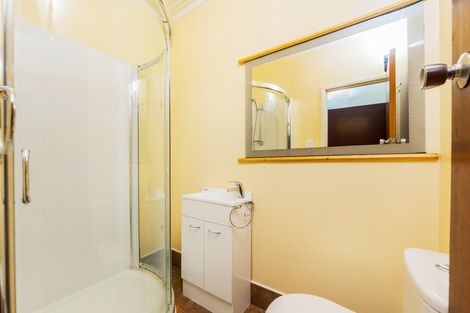 Photo of property in 4301 Great North Road, Glendene, Auckland, 0602