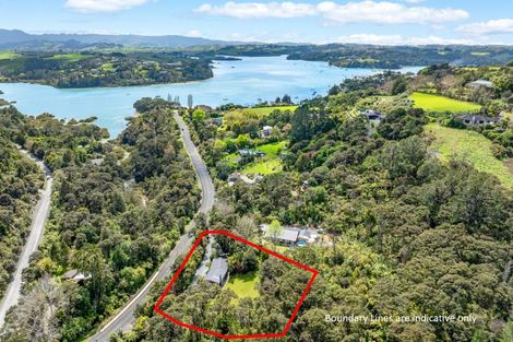 Photo of property in 1060 Sandspit Road, Sandspit, Warkworth, 0982